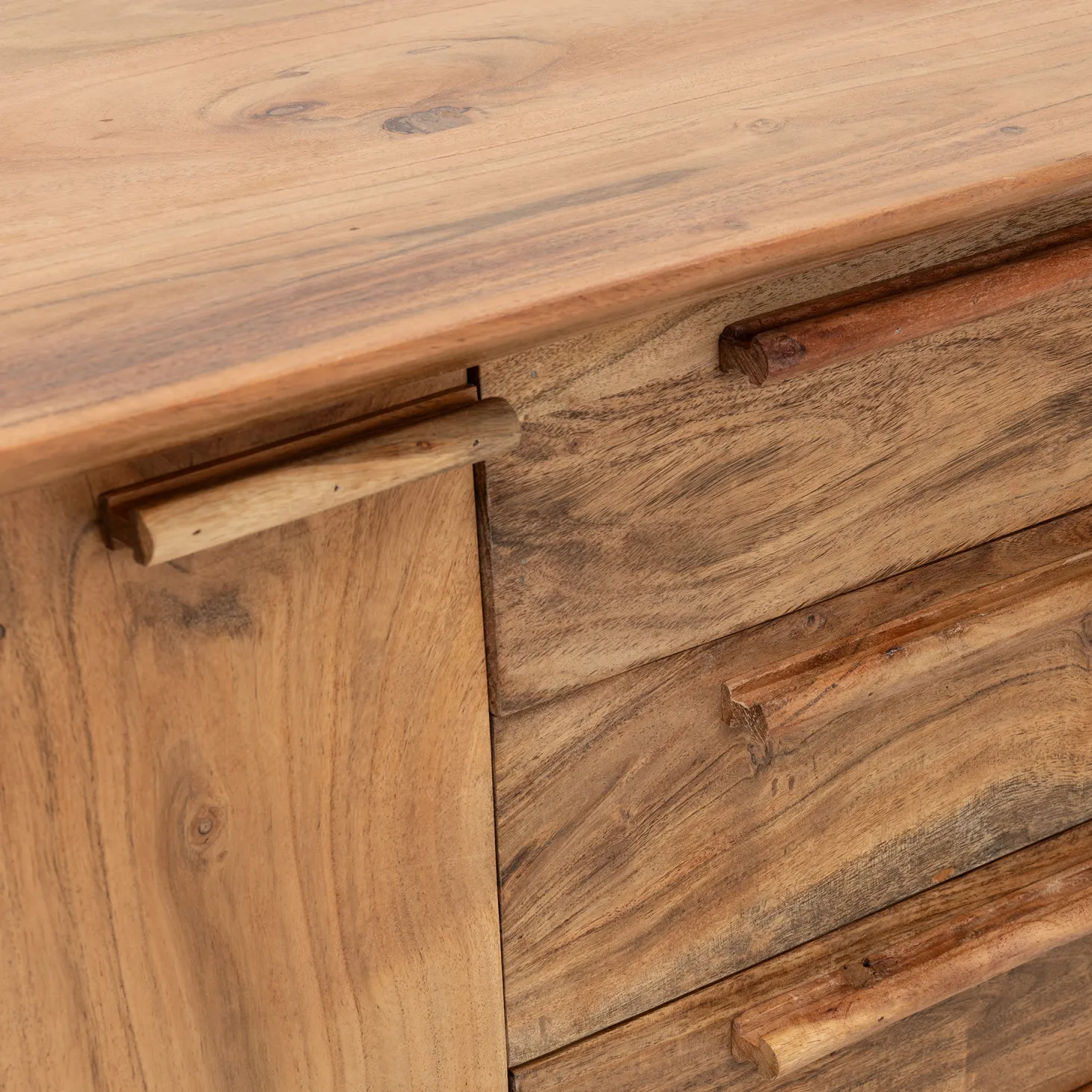 Aparador de madera de acacia Attic 160x45x78cm Clau&Chloe