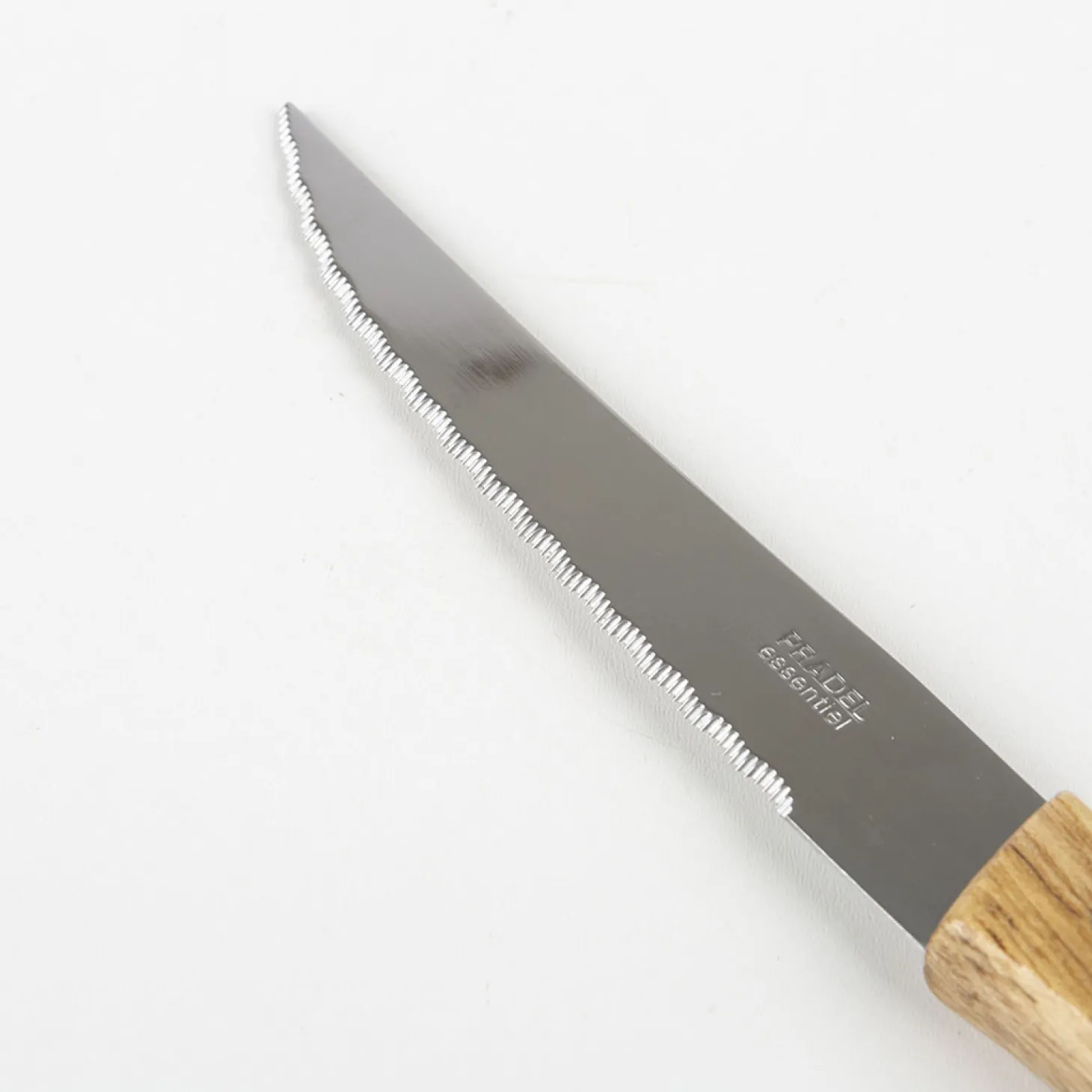 Cuchillo de carne con mango de madera Viande 20,5cm