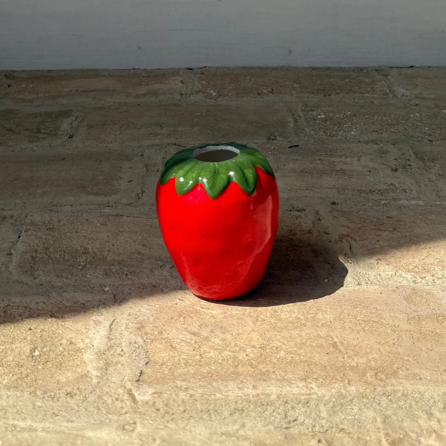 Jarrón de dolomita rojo Fresa Ø10x8cm