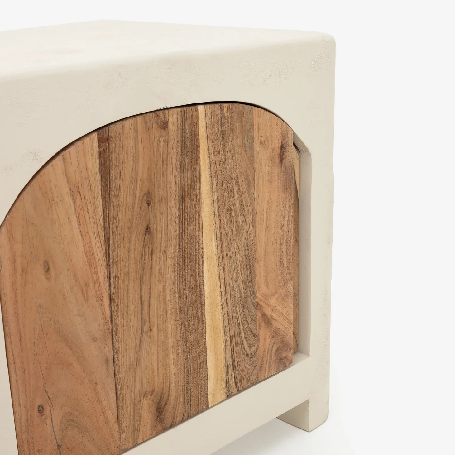Mesita de noche de madera de acacia y microcemento Kurli 50x40x45cm Clau&Chloe