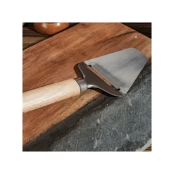 Rallador de queso de acero con mango de madera 20,5cm