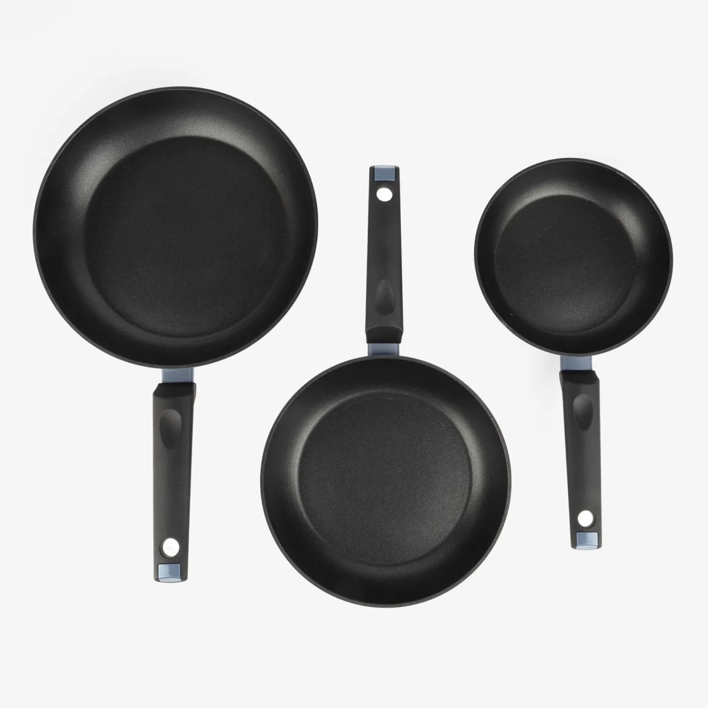 Set de 3 sartenes de aluminio forjado 18-22-26cm