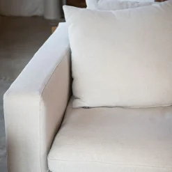 Sofá de 3 plazas de lino beige Aiden 220x110x80 Clau&Chloe