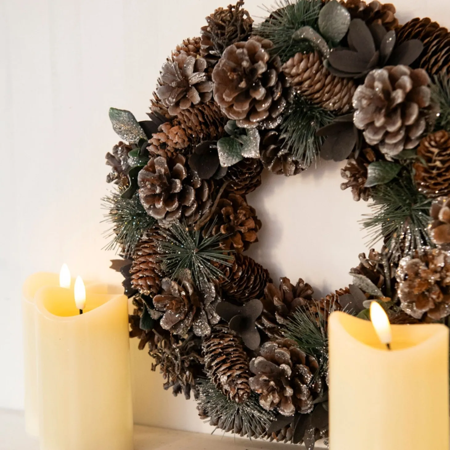 Vela decorativa LED beige Ø7x15cm
